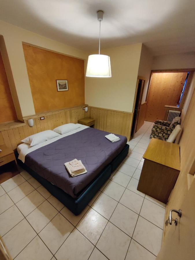 Albergo Baffo Chiuro Eksteriør billede