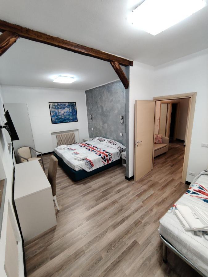 Albergo Baffo Chiuro Eksteriør billede